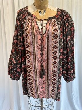 Women's Boho Floral Tunic Top in Pink and Black